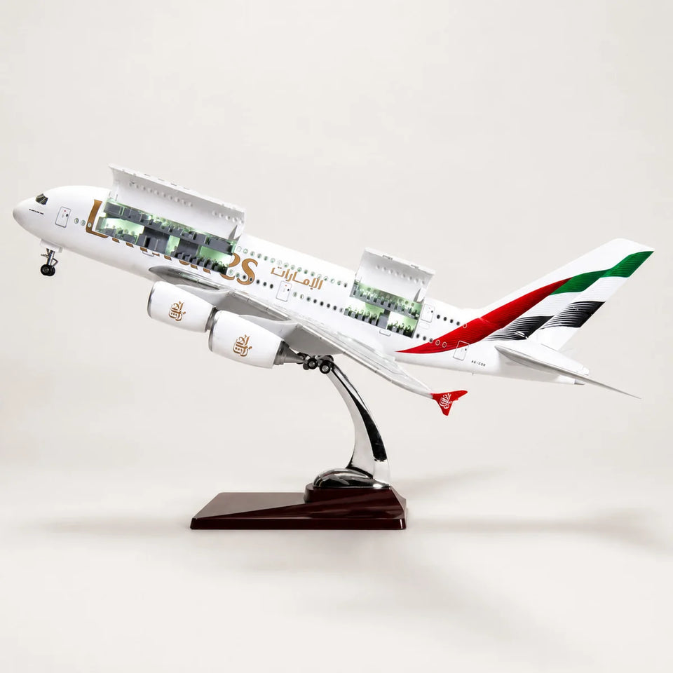 Emirates Airbus A380 1:160 Scale Model