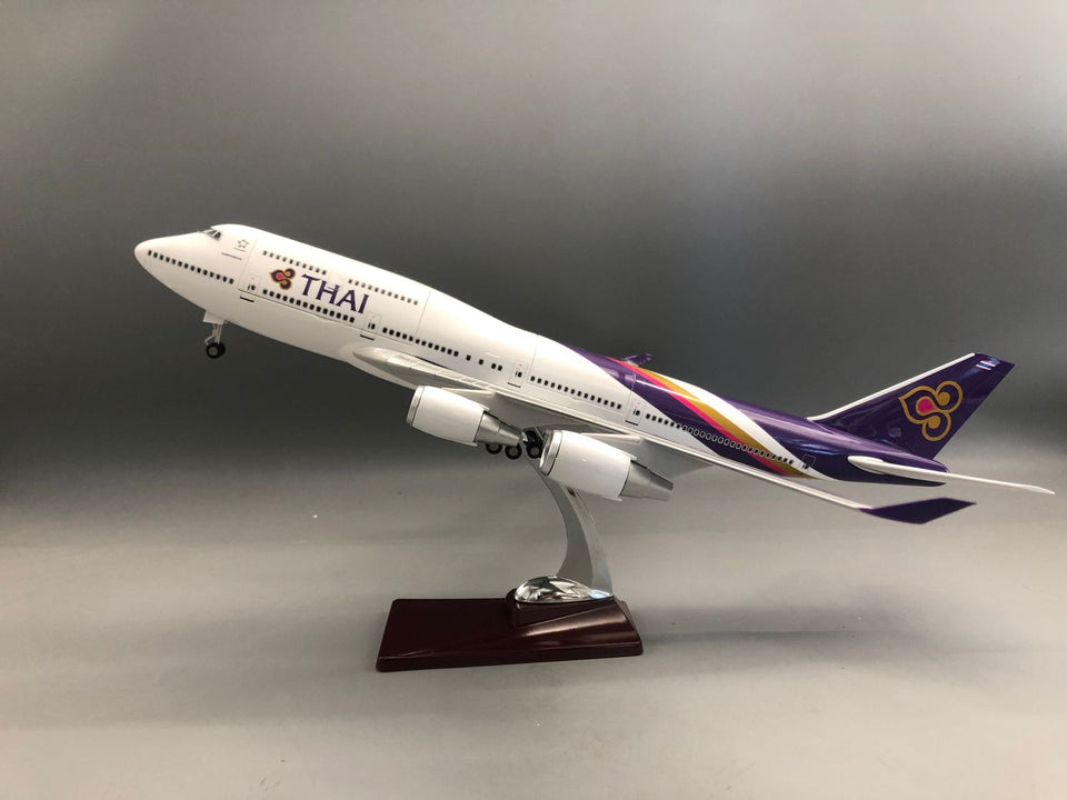 Thai Boeing 747 1:150 Scale Model