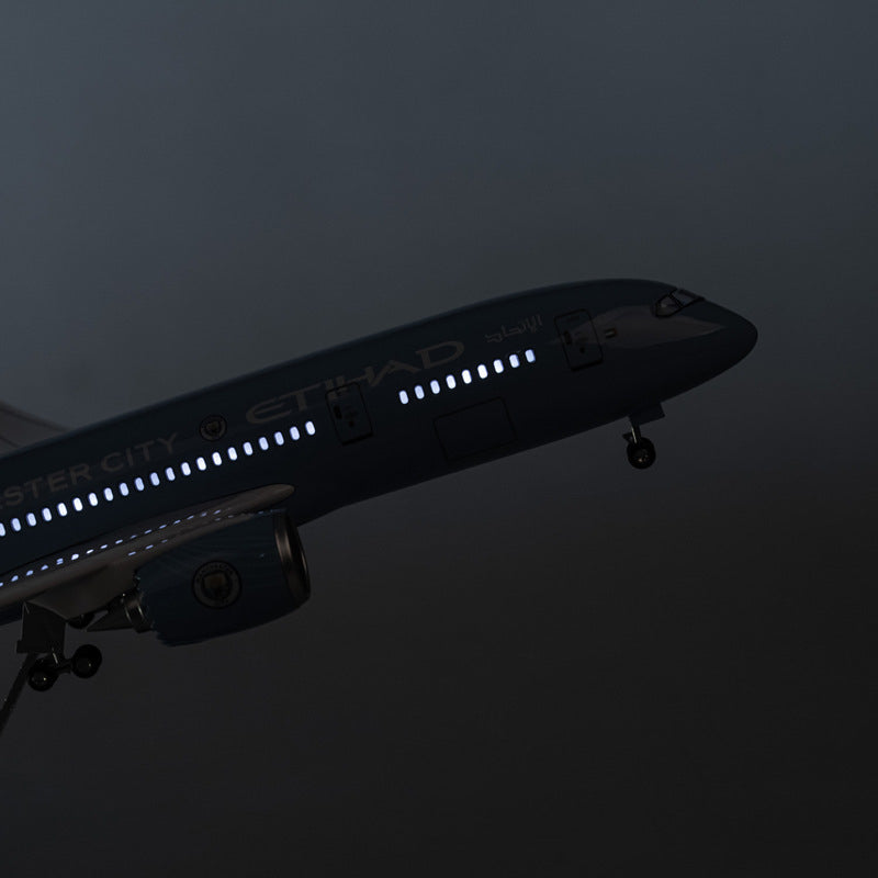 Etihad Manchester City Boeing 787 1:145 Scale Model