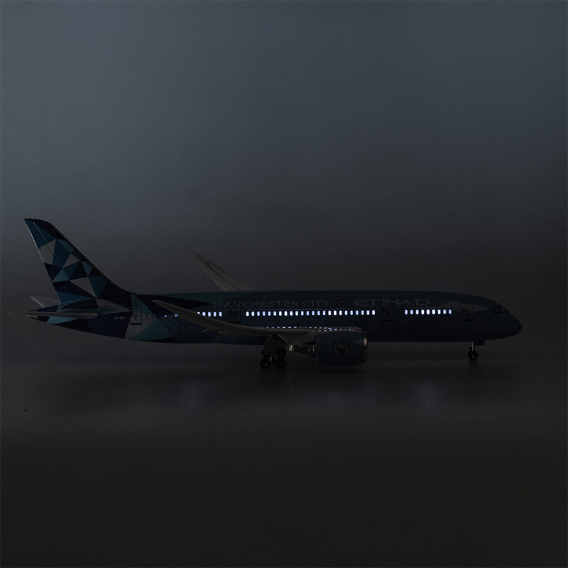 Etihad Manchester City Boeing 787 1:145 Scale Model
