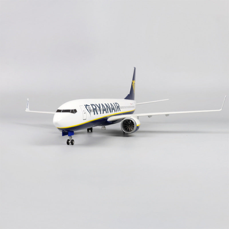 Ryanair Boeing 737 1:145 Scale Model