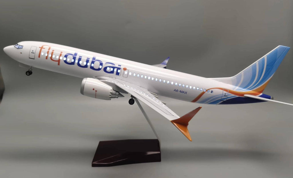 Fly Dubai Boeing 737 1:145 Scale Model