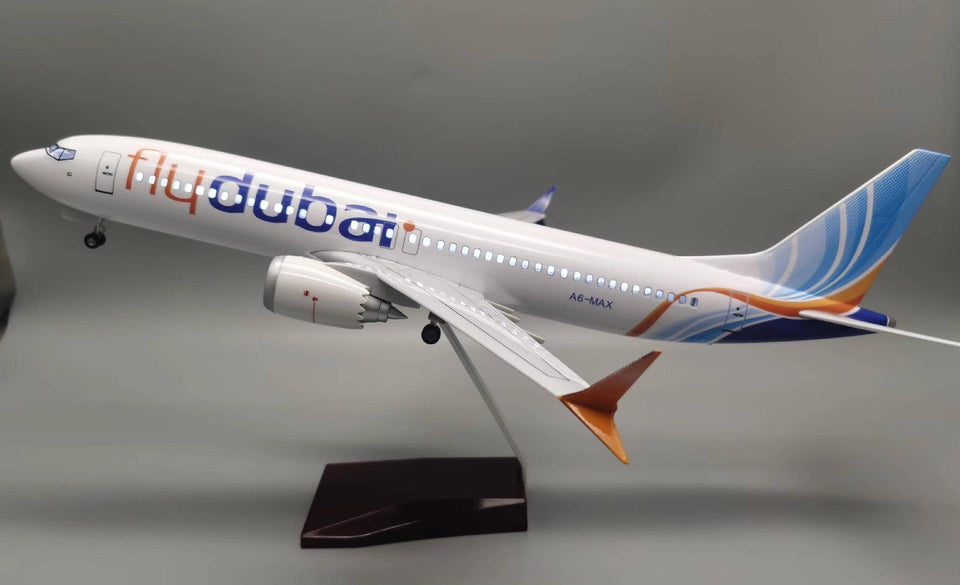 Fly Dubai Boeing 737 1:145 Scale Model