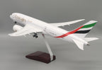 Emirates Boeing 787 1:145 Scale Model