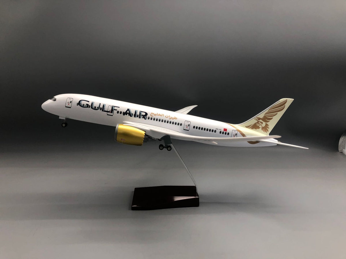 Gulf Air Boeing 787 1:145 Scale Model