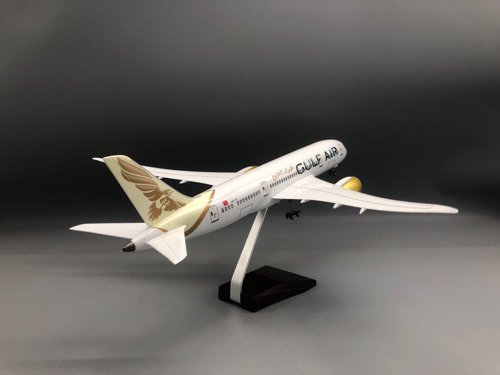 Gulf Air Boeing 787 1:145 Scale Model
