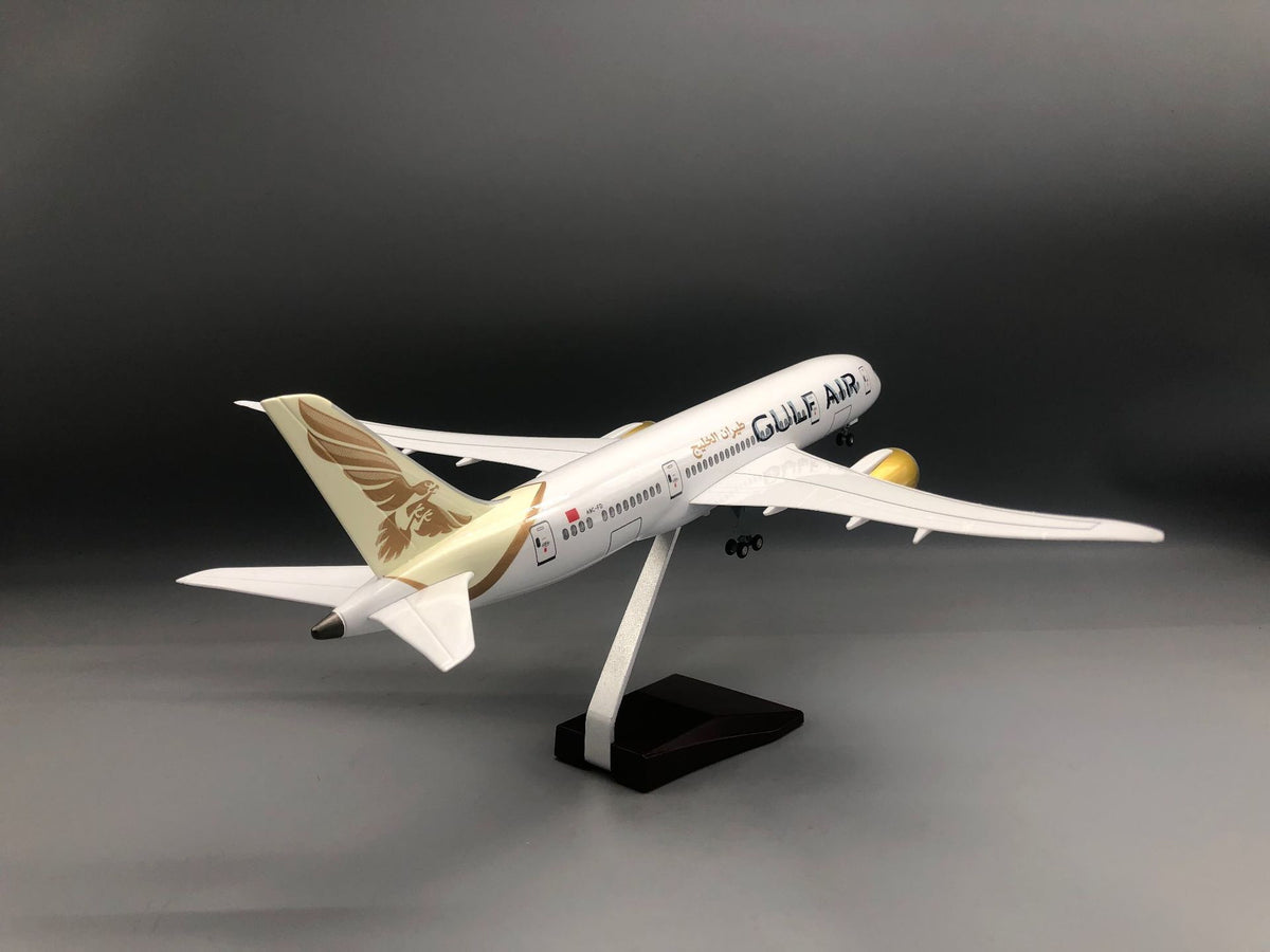 Gulf Air Boeing 787 1:145 Scale Model